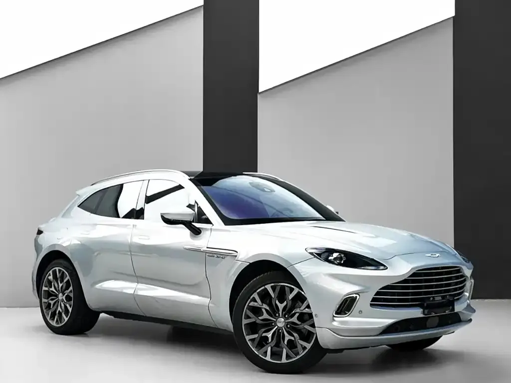 Aston Martin DBX — фото 2