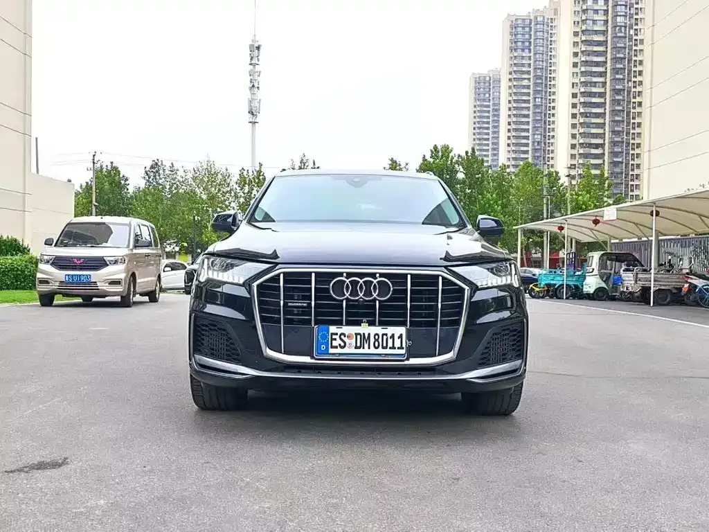 Audi Q7 — фото 3