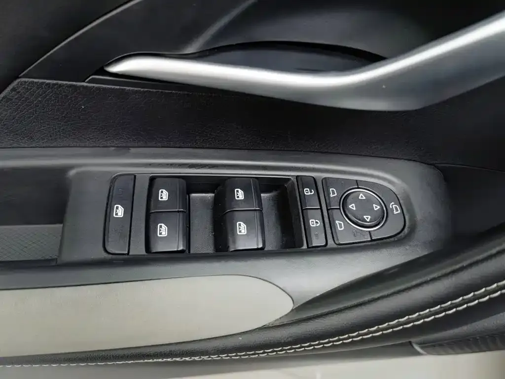 BYD Seal 05 DM-i — фото 2