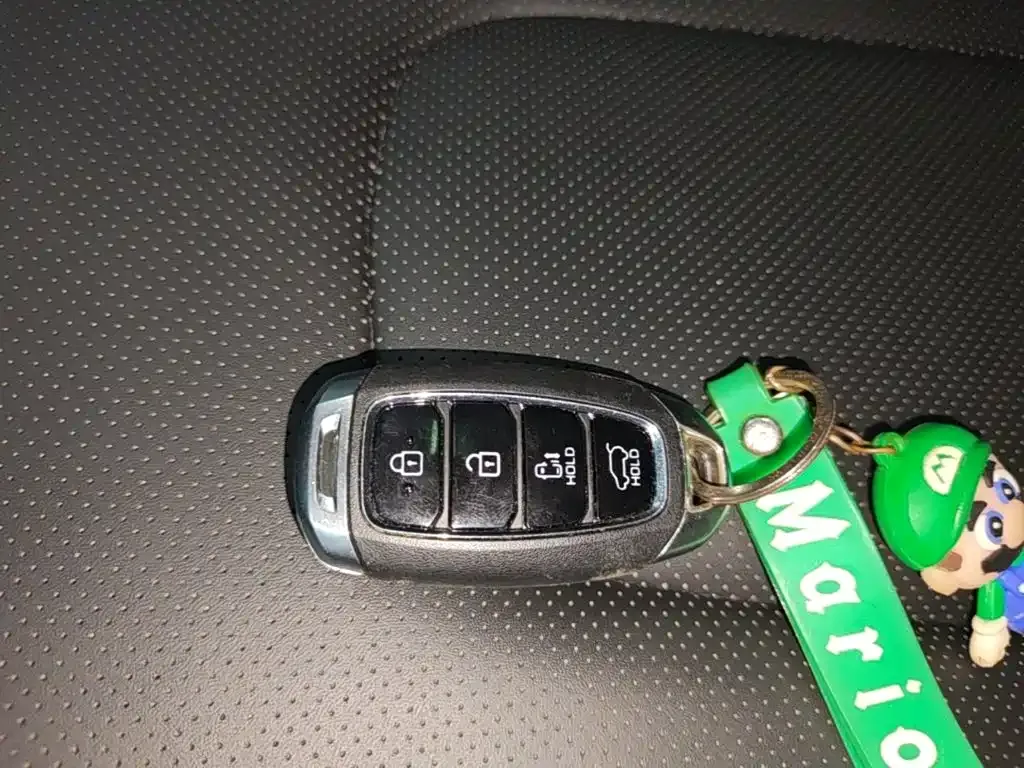 Hyundai Custo — фото 9