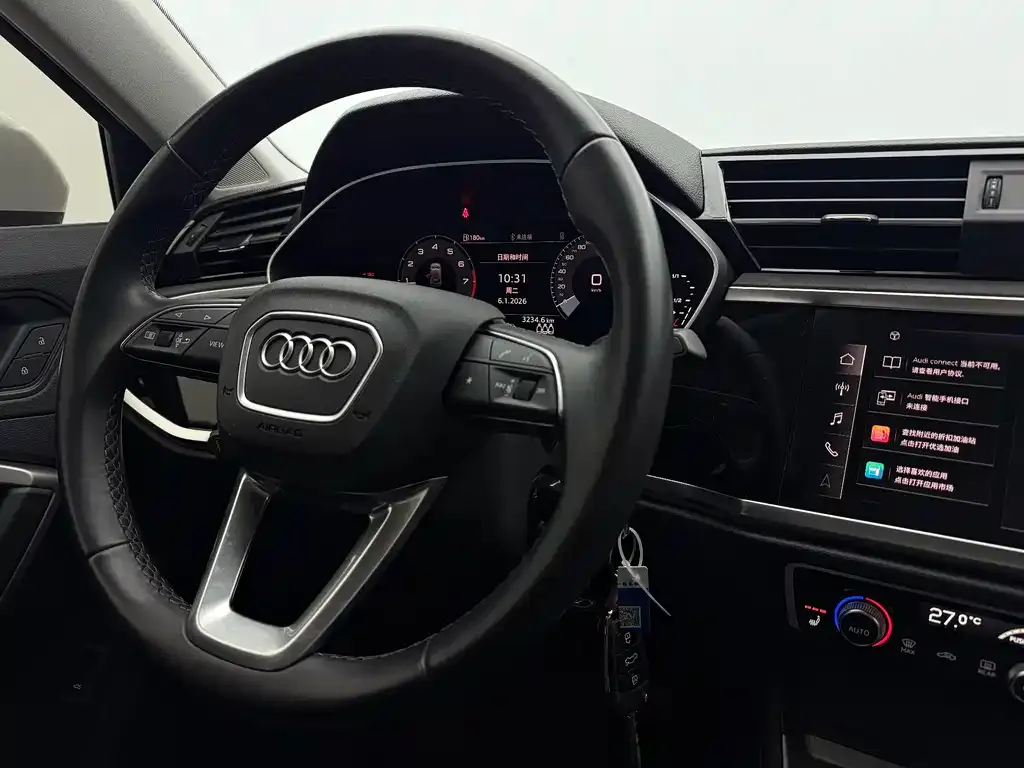 Audi Q3 — фото 5