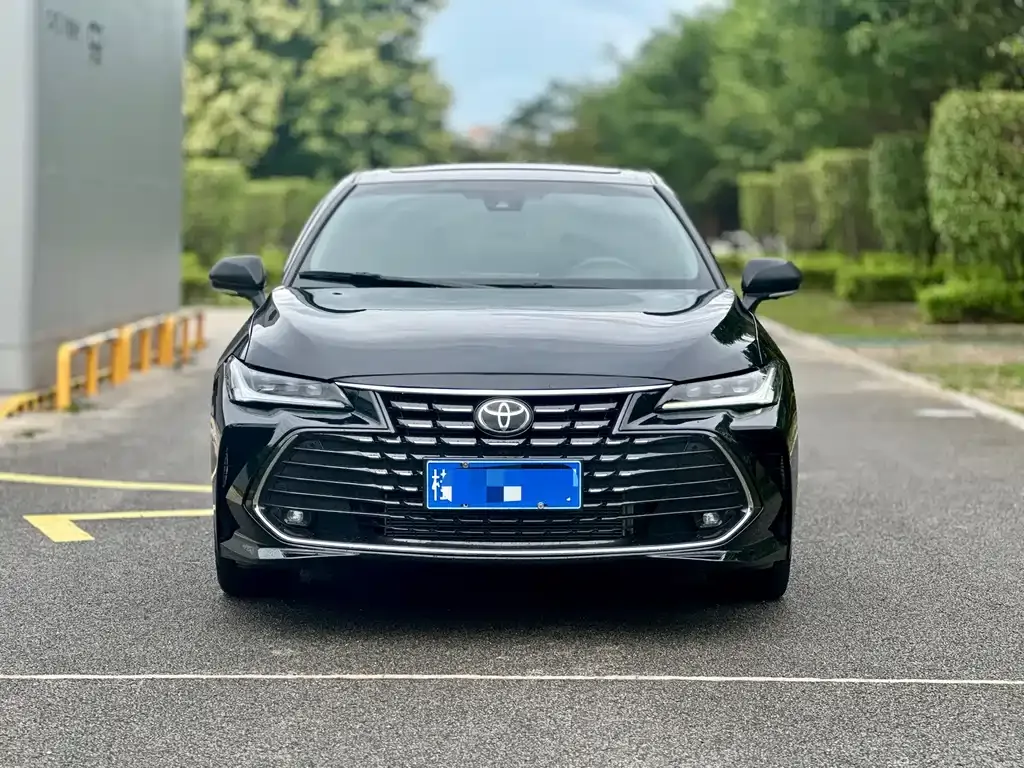 Toyota Avalon — фото 4