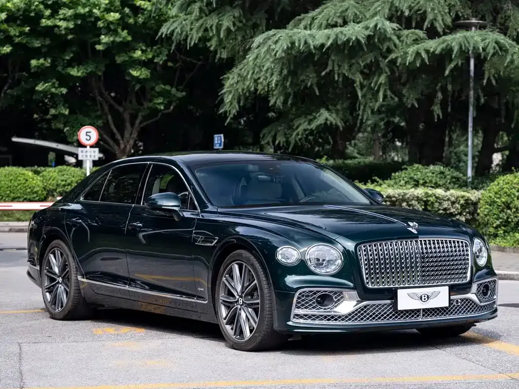 Bentley Flying Spur PHEV — фото 8