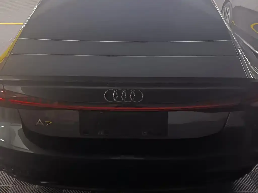 Audi A7 — фото 5