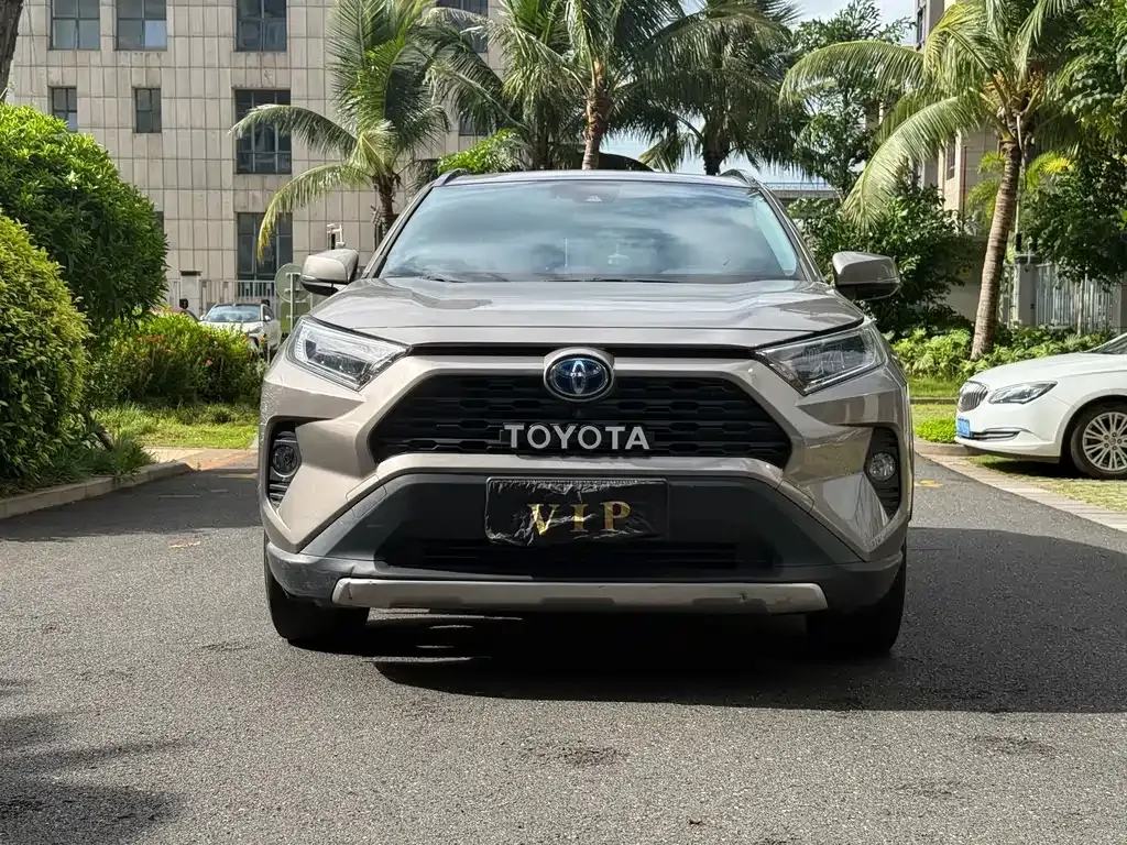 Toyota RAV4 Prime — фото 8