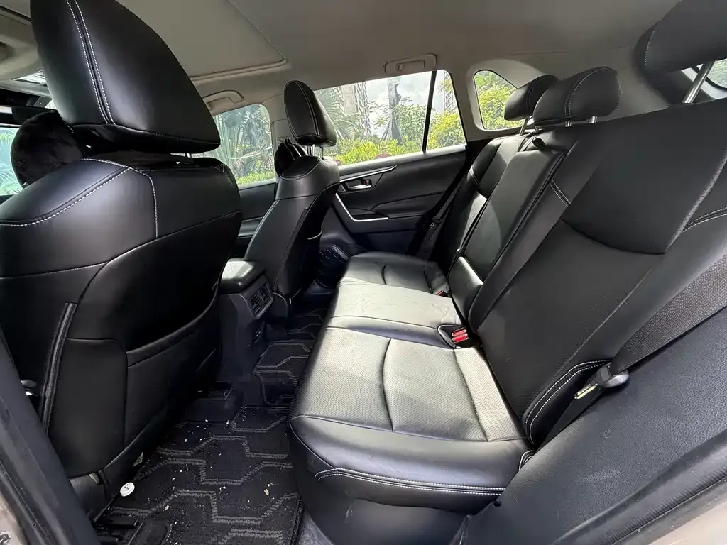 Toyota RAV4 Prime — фото 3