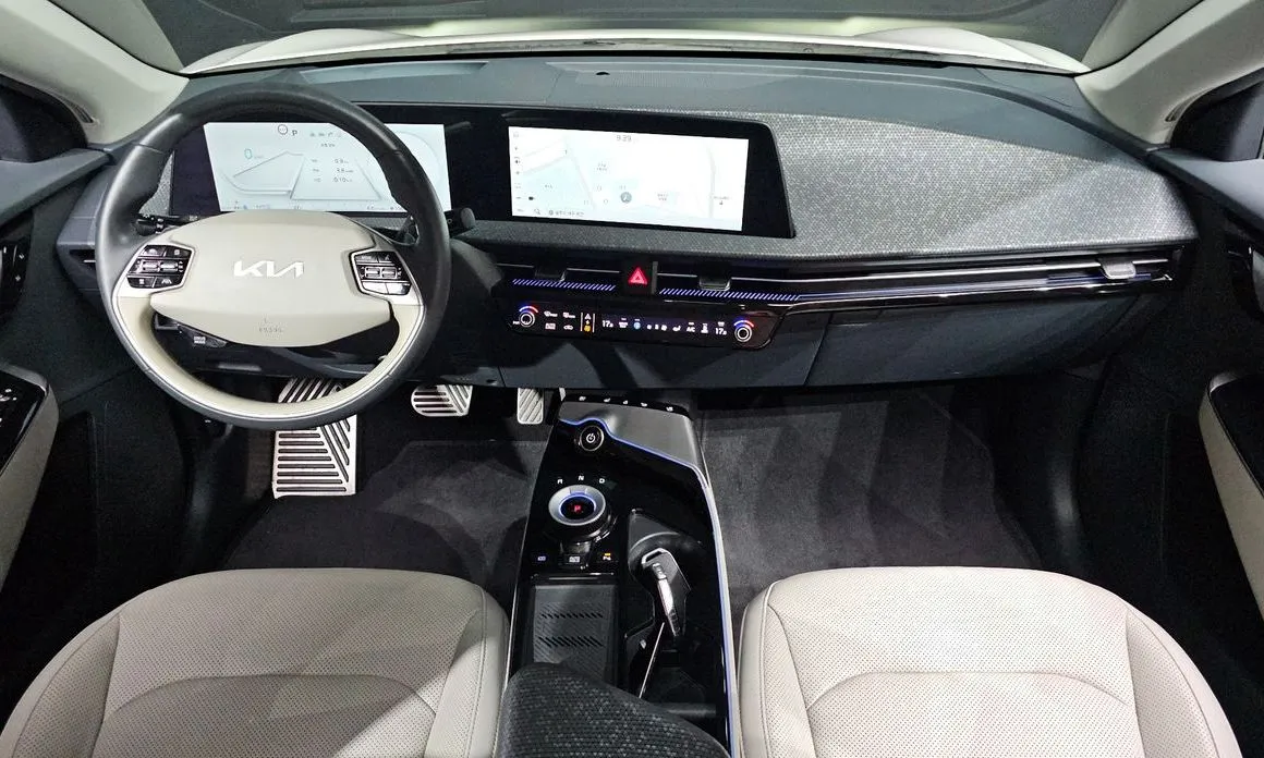 Kia EV6 — фото 10