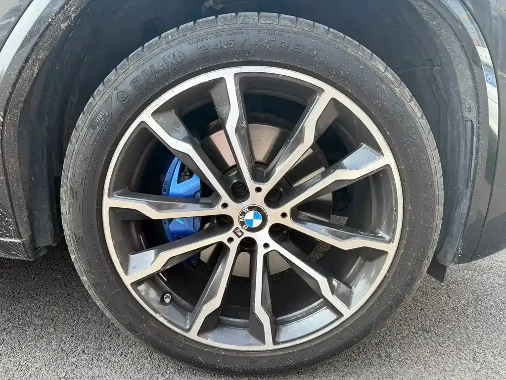BMW X3 — фото 9