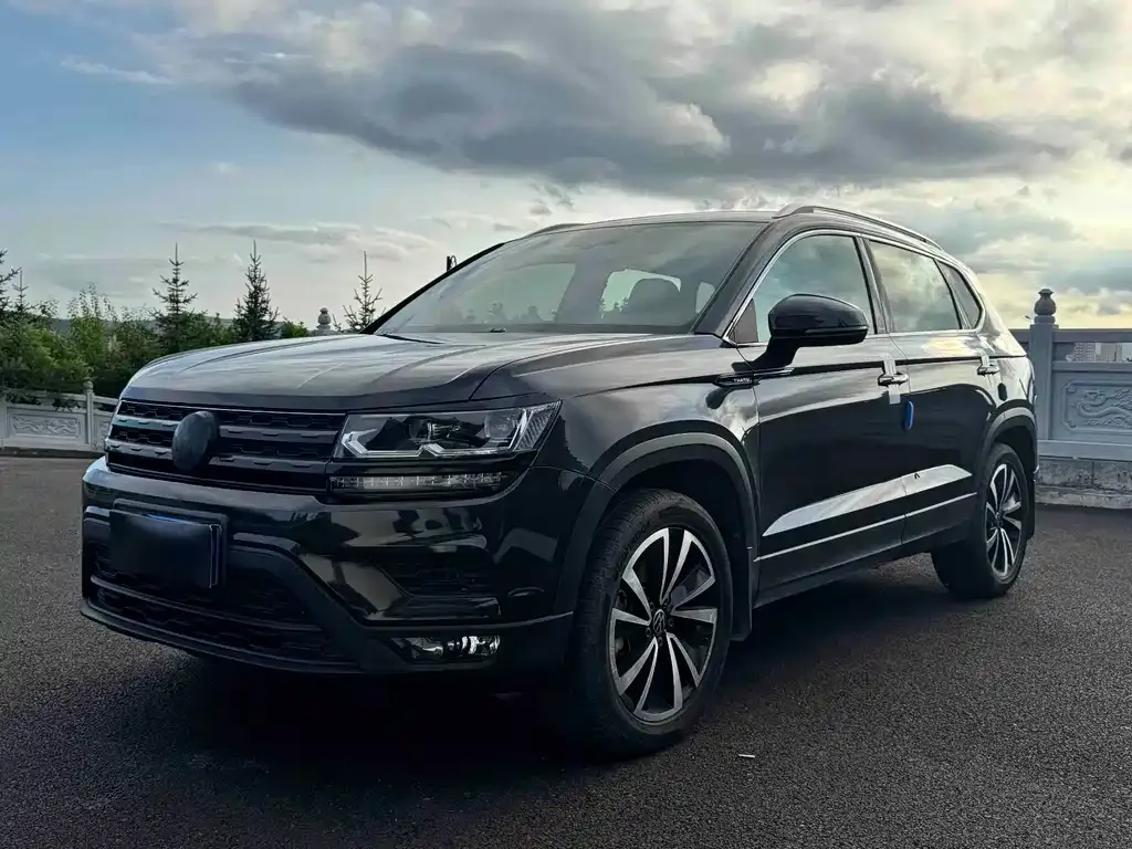 Volkswagen Tharu — фото 1