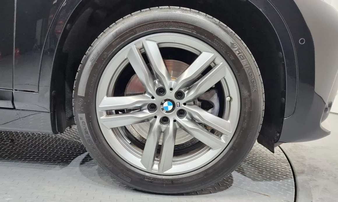 BMW X1 — фото 10