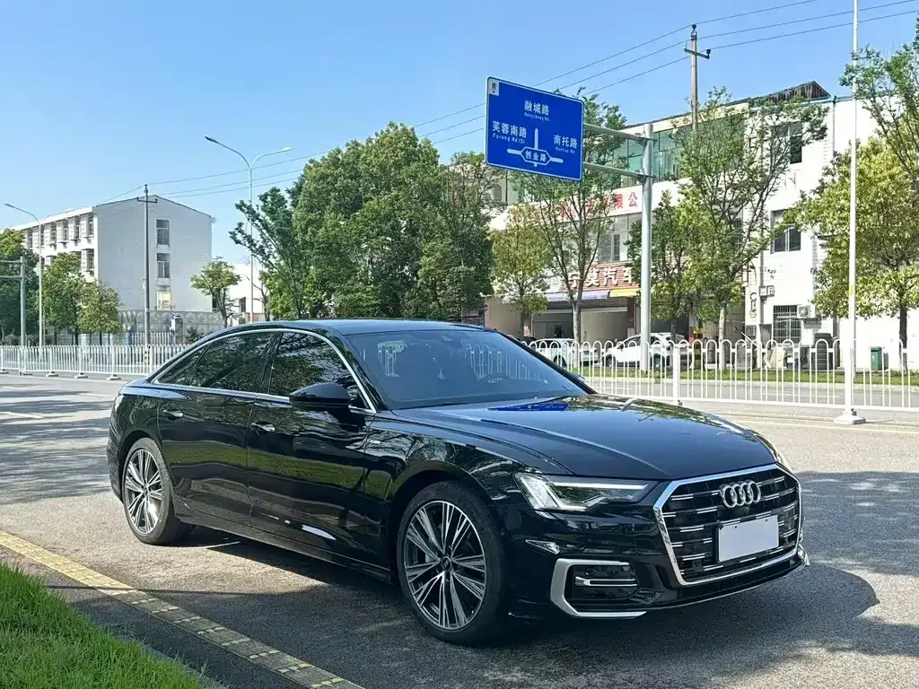 Audi A6L — фото 2