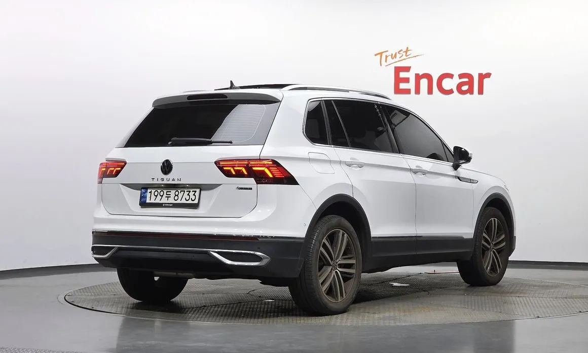 Volkswagen Tiguan — фото 4