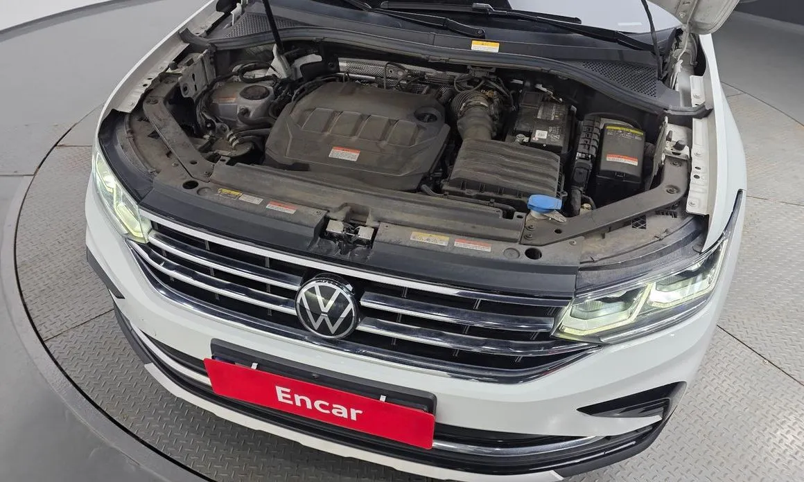 Volkswagen Tiguan — фото 10