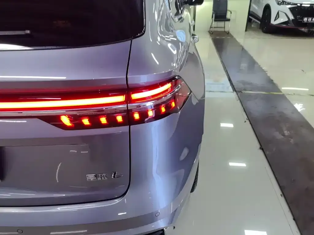 Geely Xingyue L — фото 2