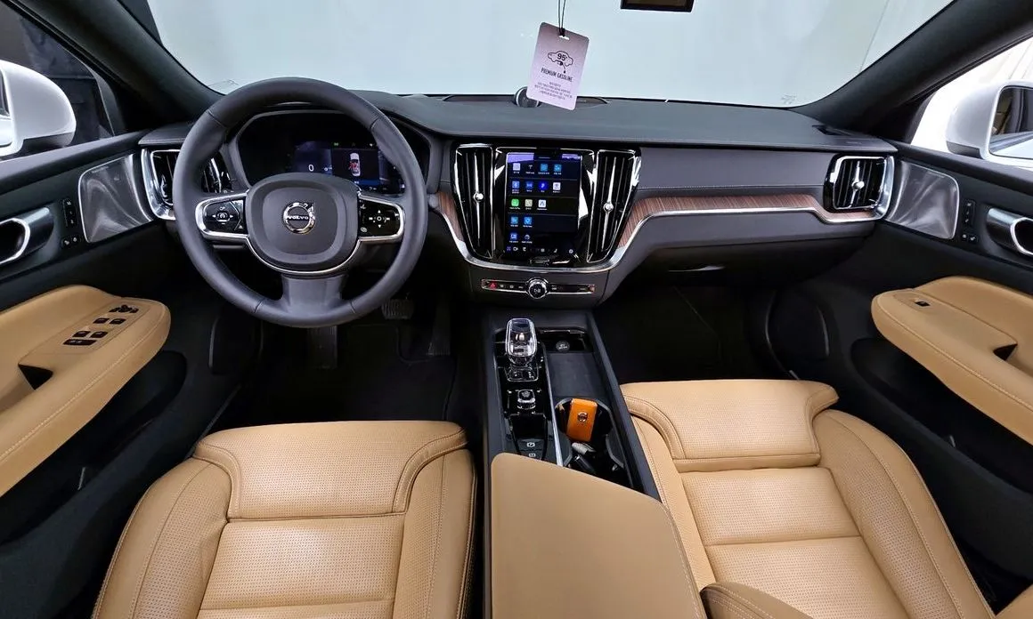 Volvo S60 — фото 10