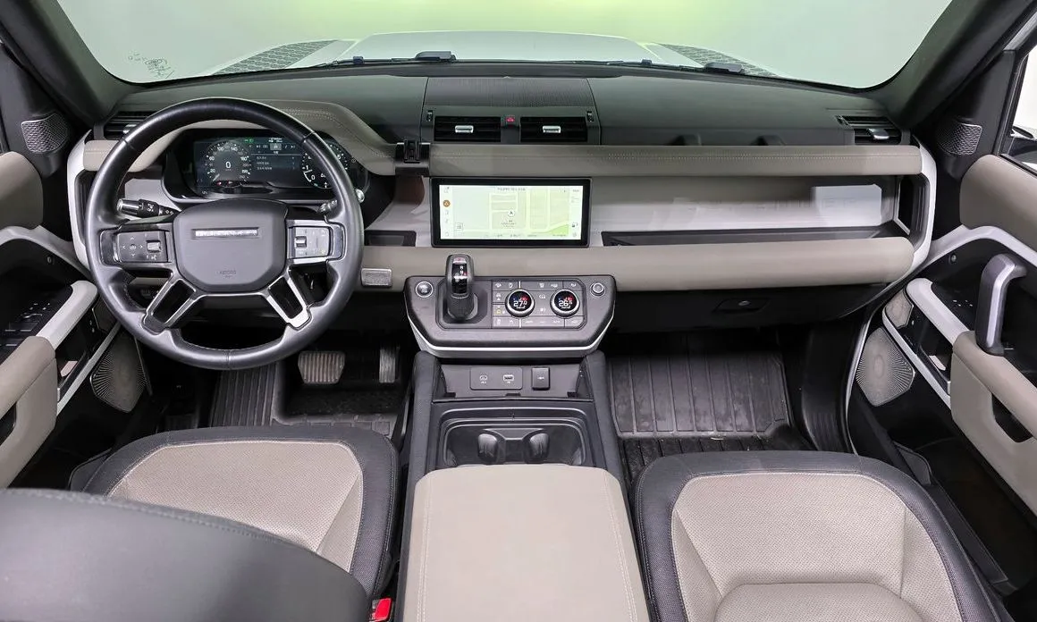 Land Rover Defender — фото 10