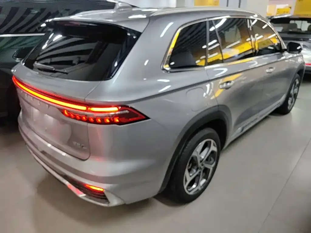 Geely Xingyue L — фото 10