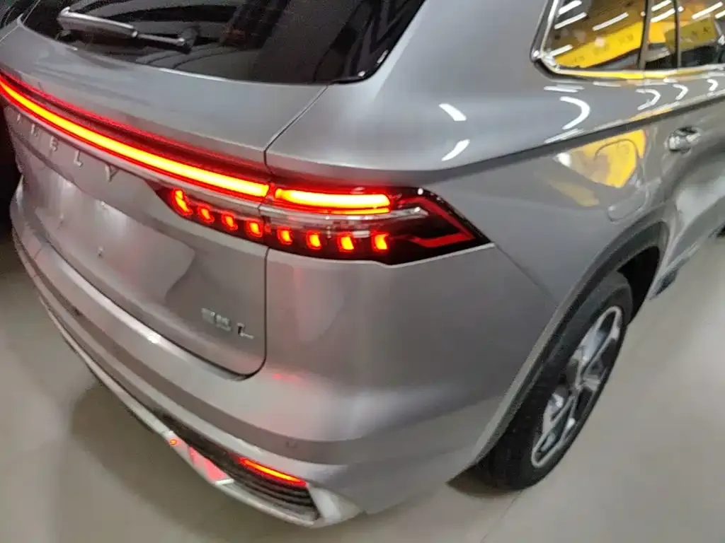 Geely Xingyue L — фото 3