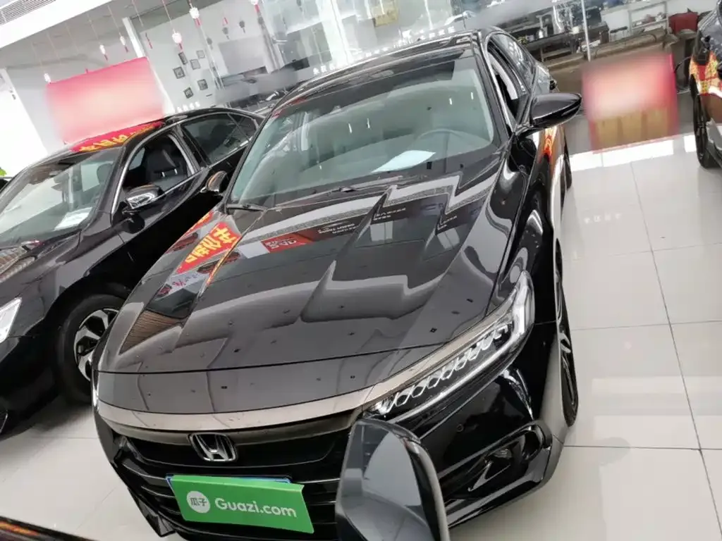 Honda Accord — фото 10