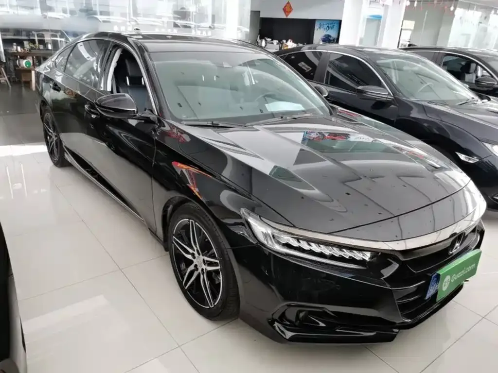 Honda Accord — фото 9