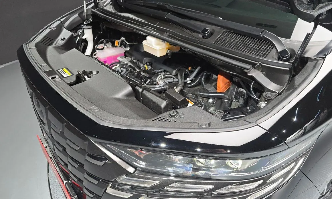 Toyota Alphard — фото 8