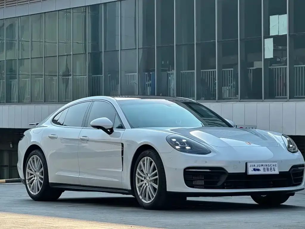 Porsche Panamera — фото 4