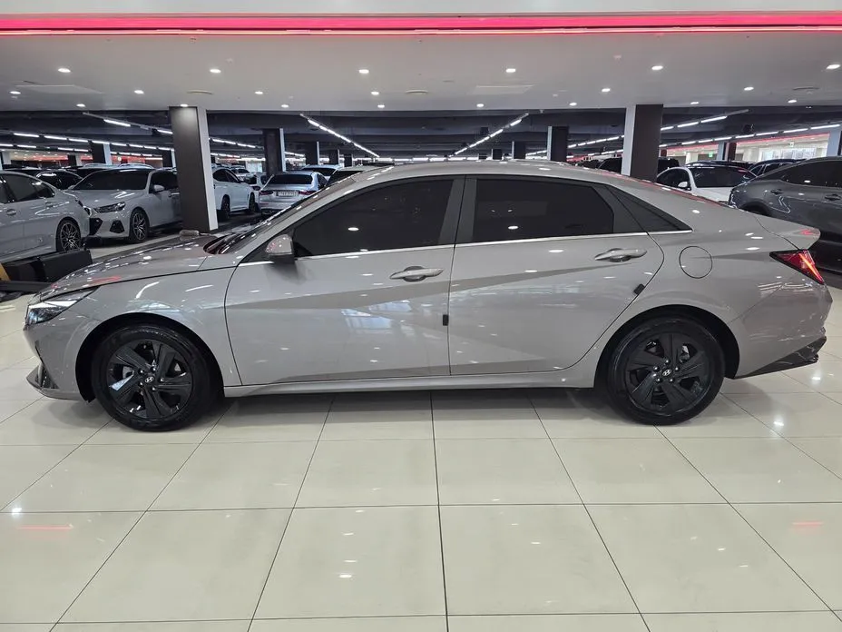 Hyundai AVANTE — фото 4