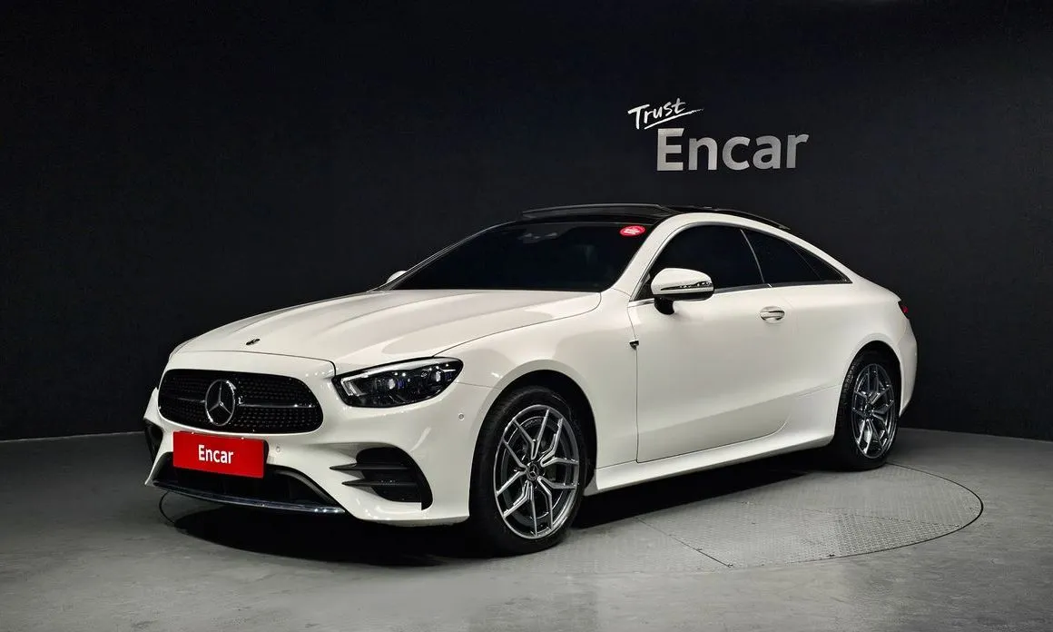 Mercedes-Benz E-Class — фото 1