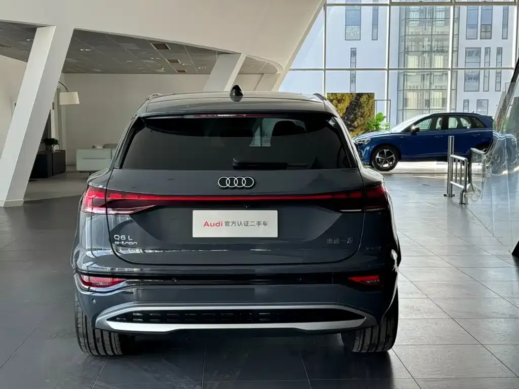 Audi Q6L e-tron — фото 7