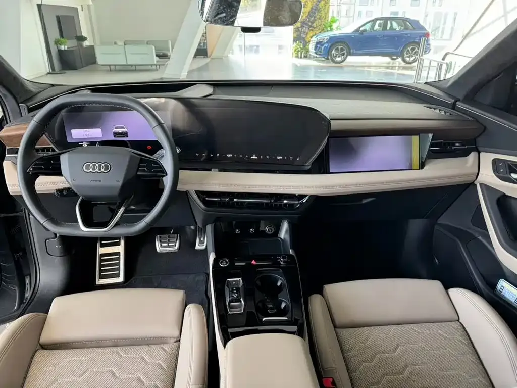 Audi Q6L e-tron — фото 10