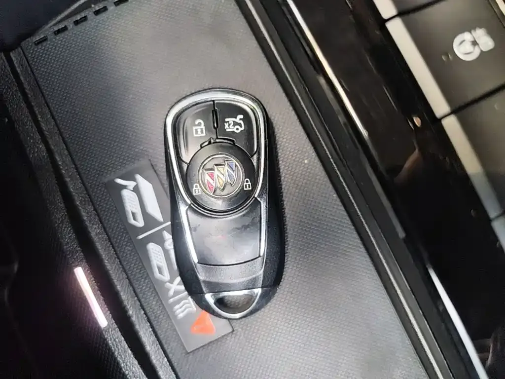 Buick Regal — фото 3