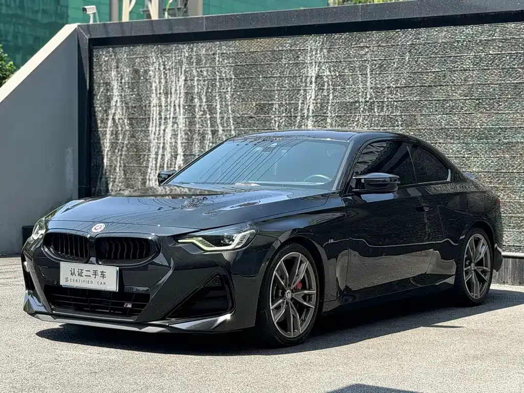 BMW M240i — фото 1