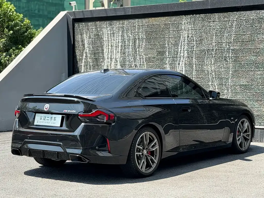 BMW M240i — фото 8