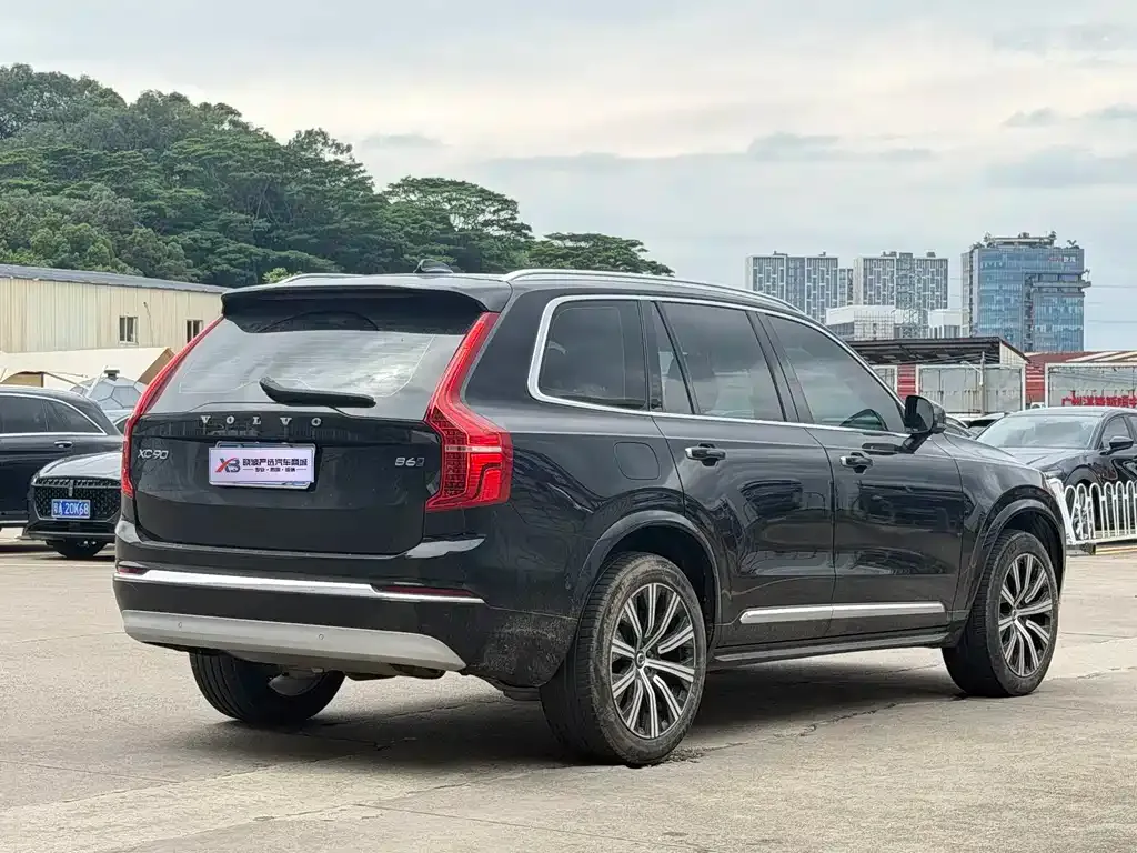 Volvo XC90 — фото 3