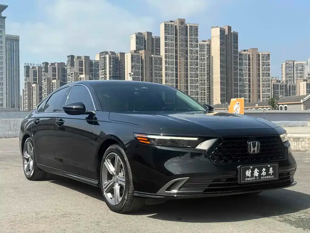 Honda Accord — фото 8