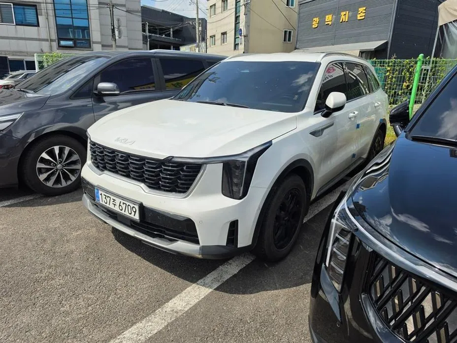 Kia Sorento — фото 4