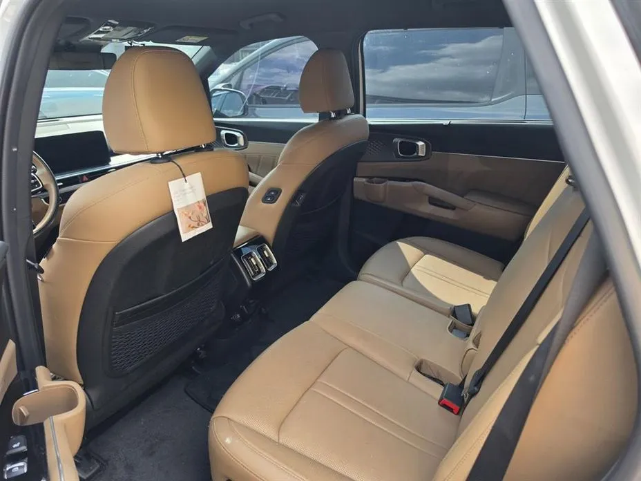 Kia Sorento — фото 3