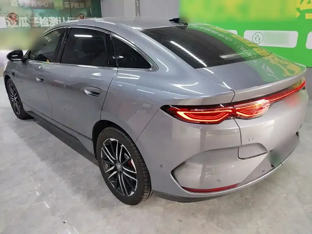 BYD Qin L — фото 8