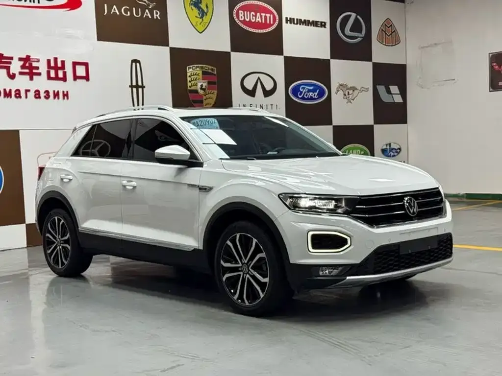 Volkswagen T-Roc — фото 10