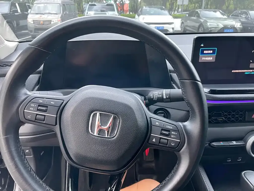 Honda Accord — фото 10