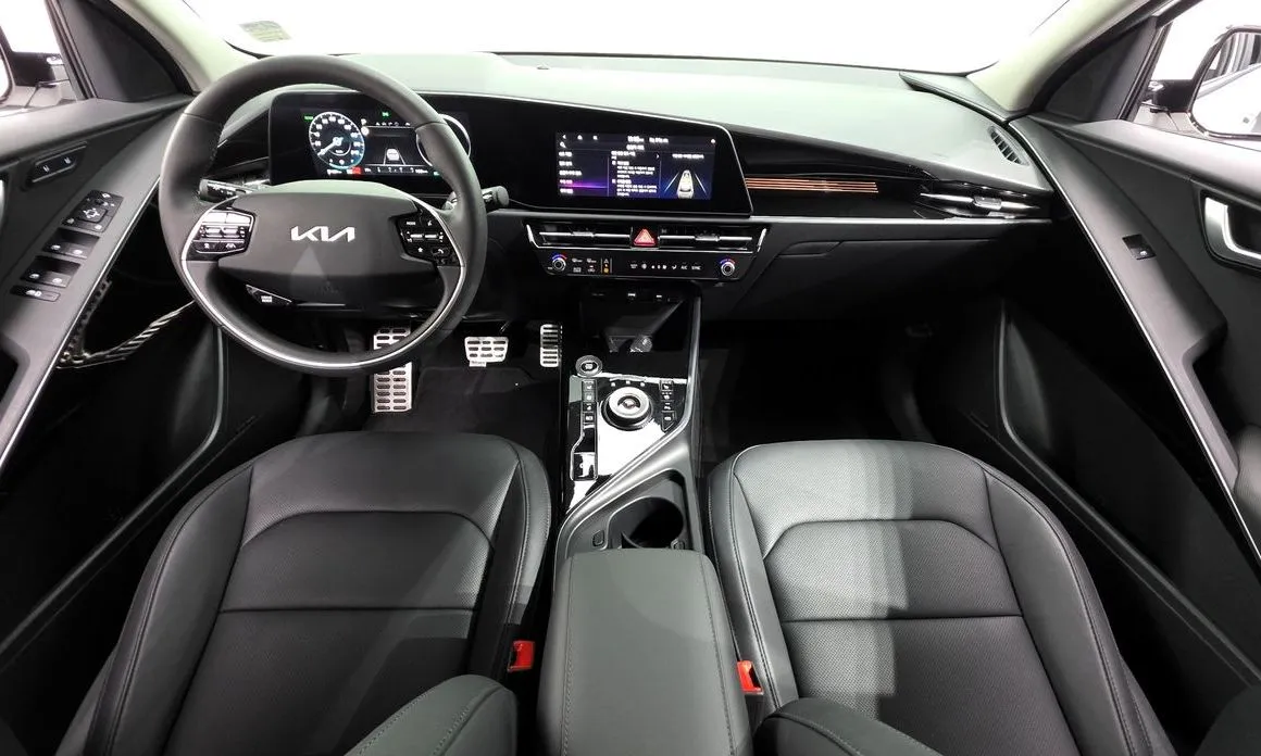 Kia Niro — фото 8