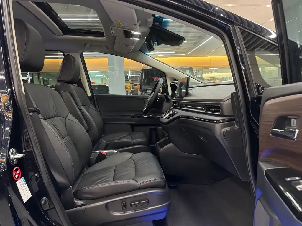 Honda Odyssey — фото 10