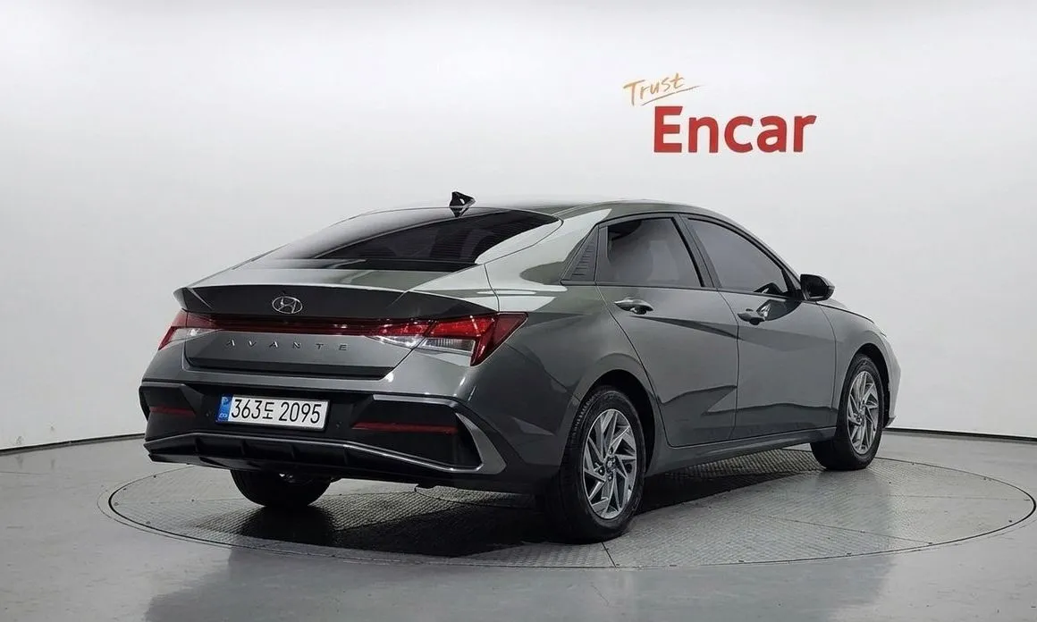 Hyundai AVANTE — фото 2