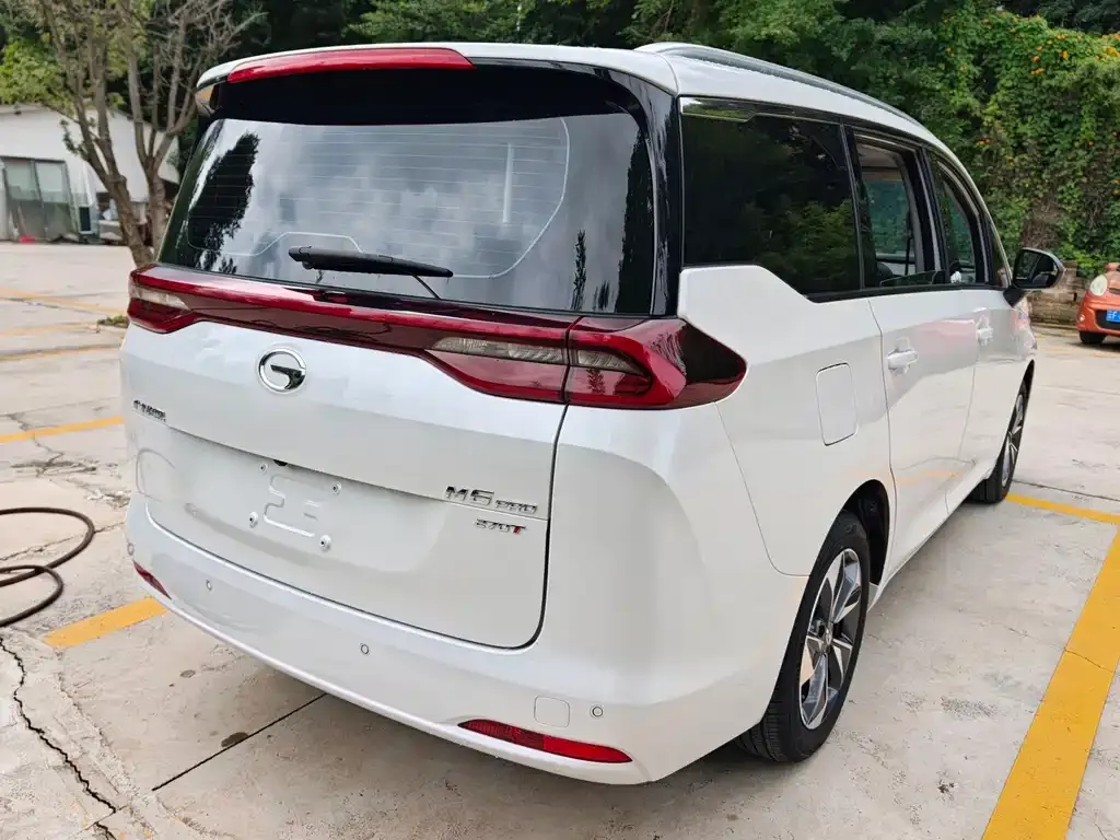 GAC Motor Trumpchi M6 — фото 3