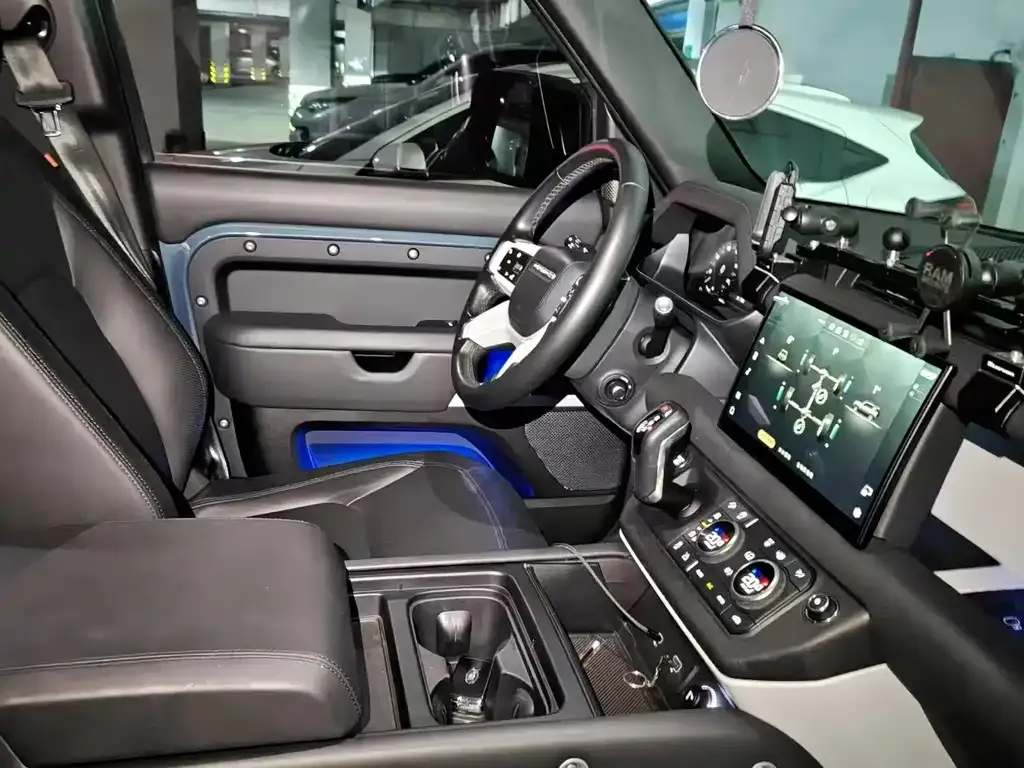 Land Rover Defender — фото 4