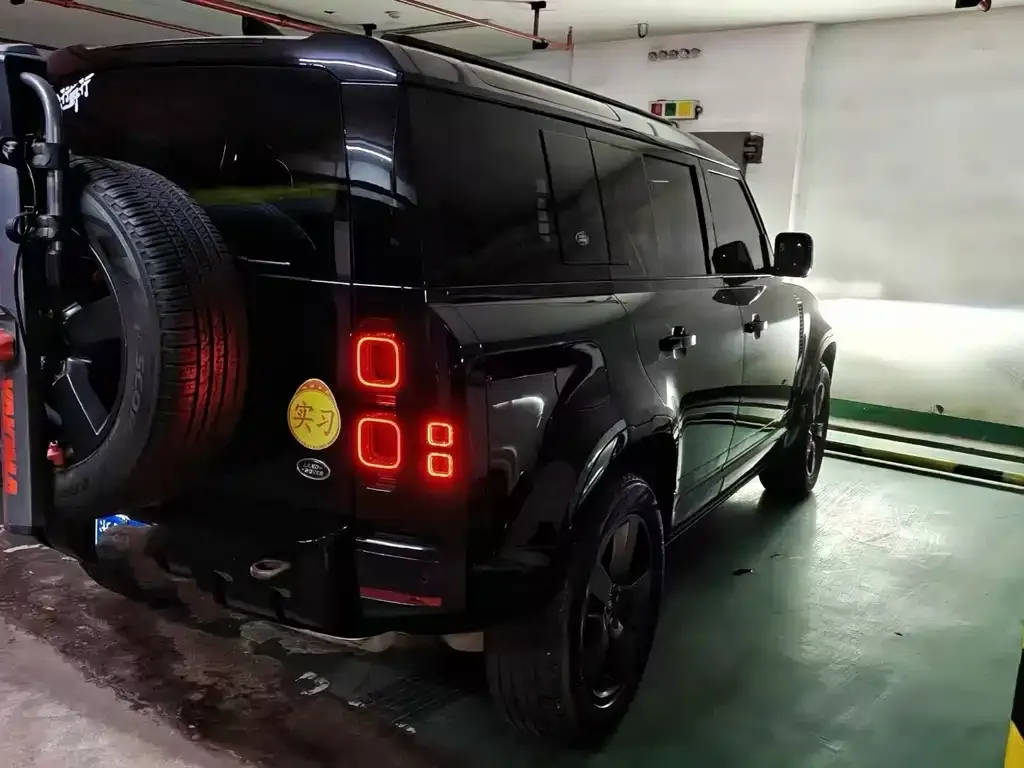 Land Rover Defender — фото 3