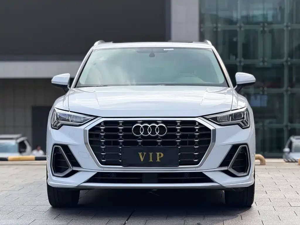 Audi Q3 — фото 3