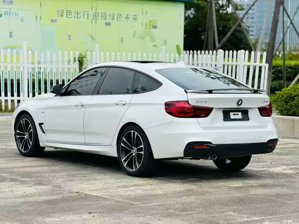 BMW 3 Series GT — фото 7