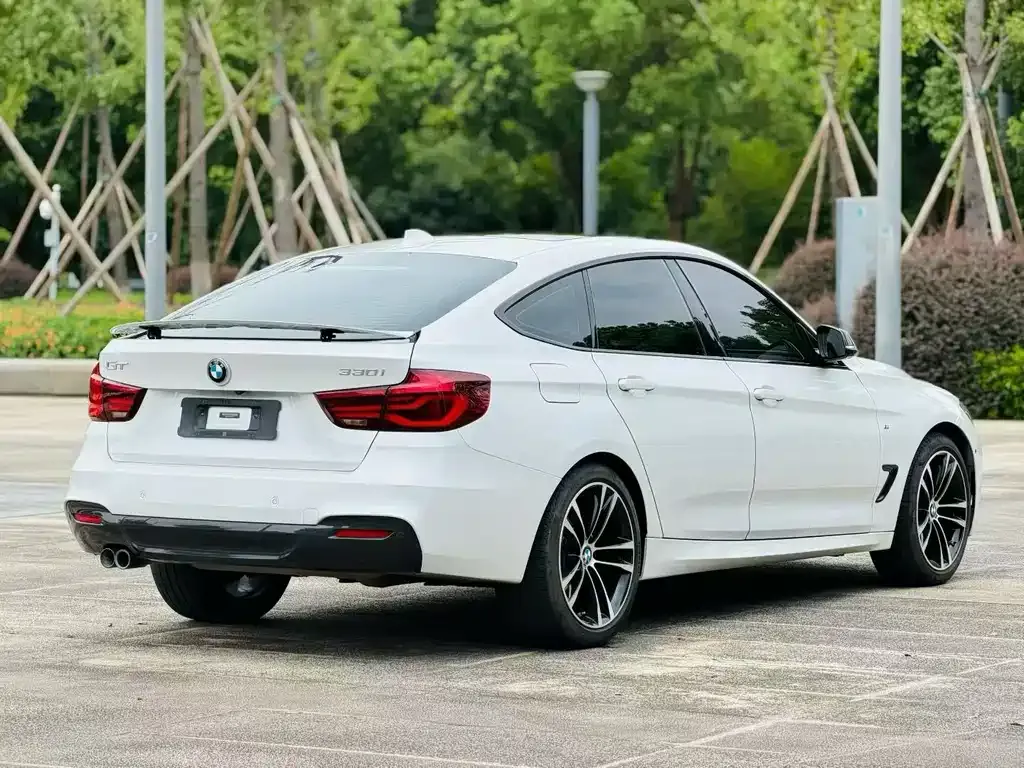 BMW 3 Series GT — фото 2