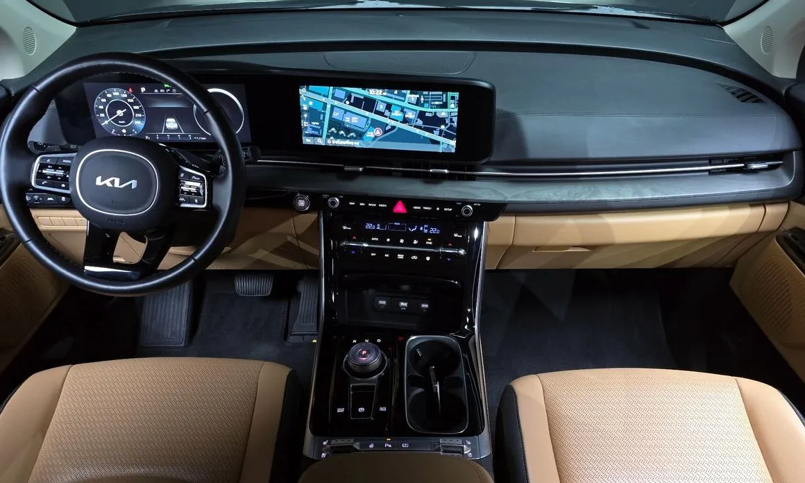 Kia Carnival — фото 10